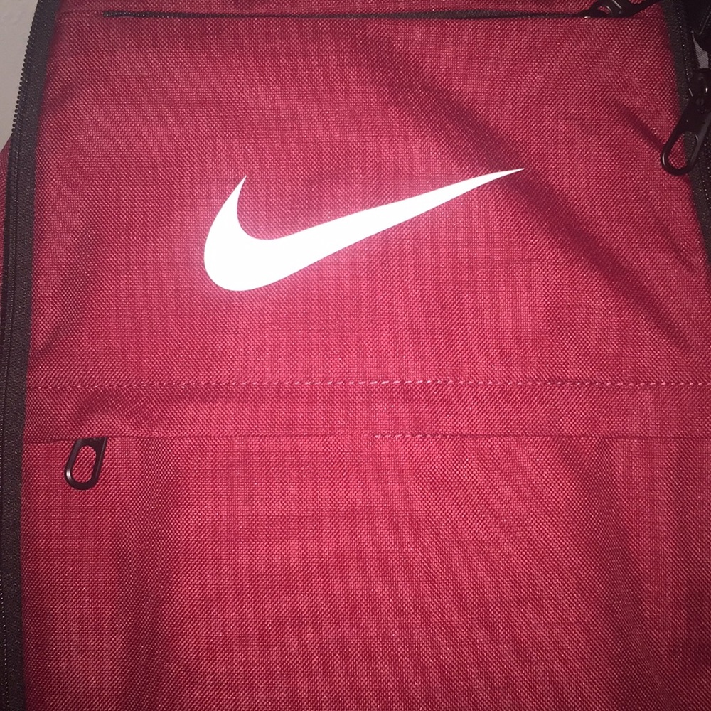 Red Nike 🎒!!